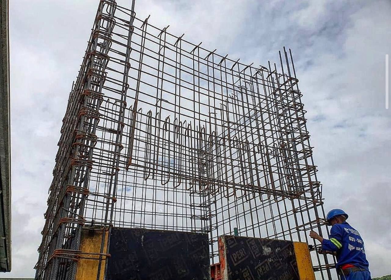 Reinforcing steel cage being assembled on site